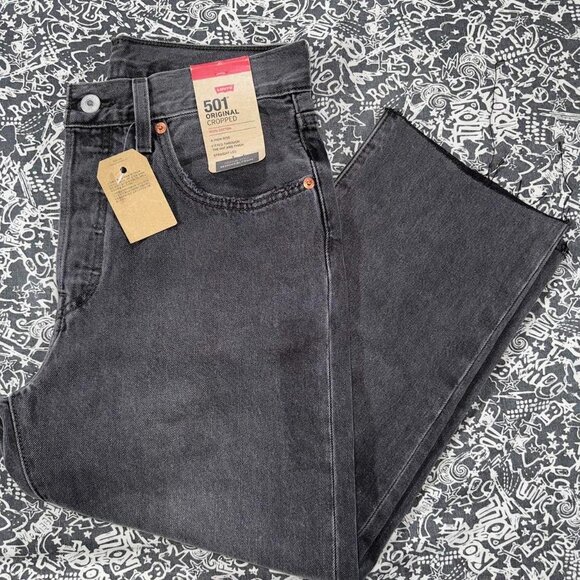 NWT Levi’s 501 Original Cropped in a washed black - Picture 1 of 6